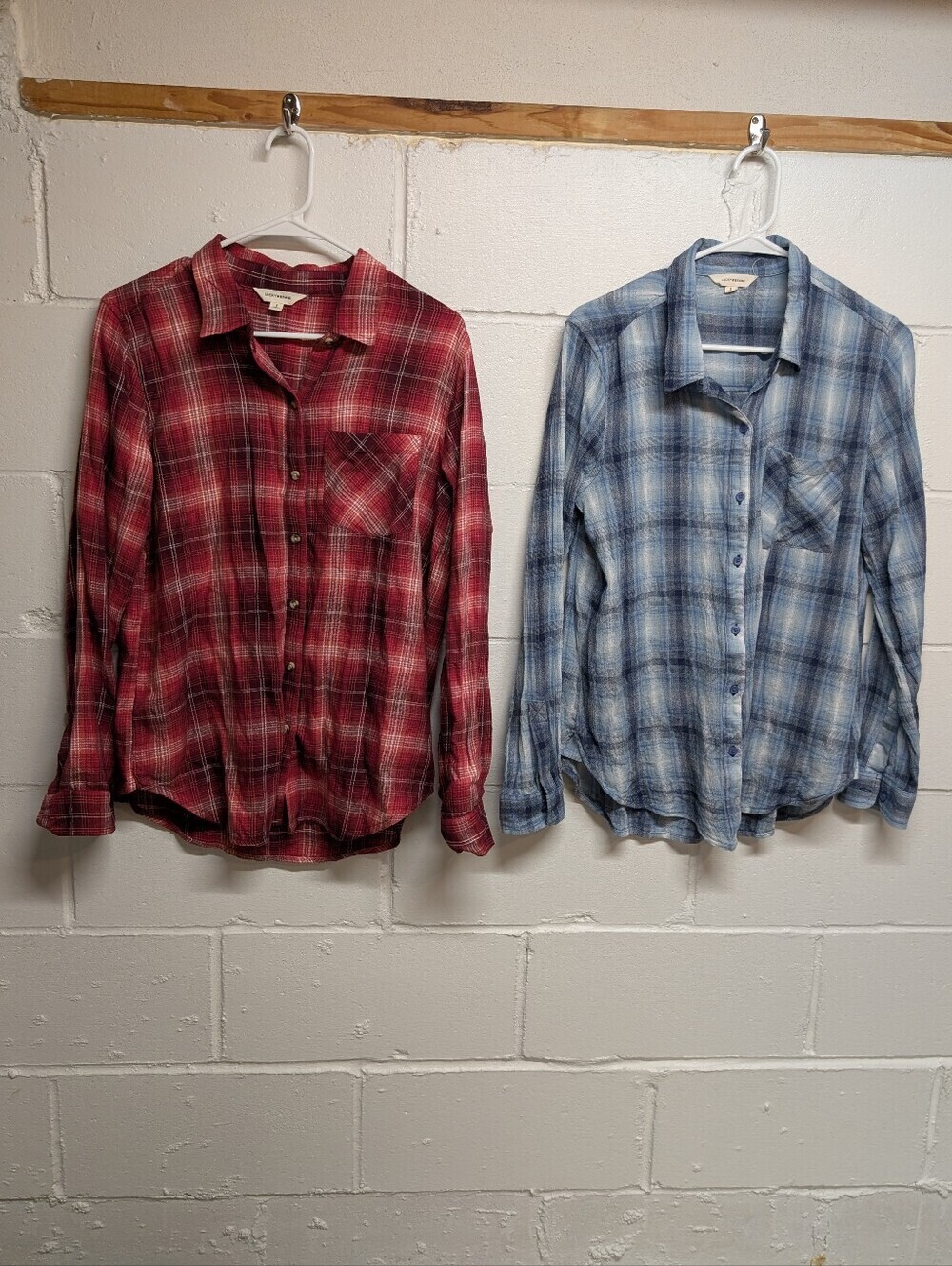 LUCKY BRAND x2 Bundle Red Blue Plaid Button-Up Shirts (Women's Small)